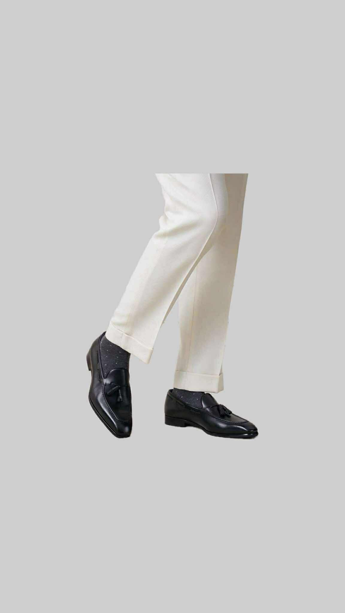 Black Tassel Loafers – Understated Elegance for Every Step